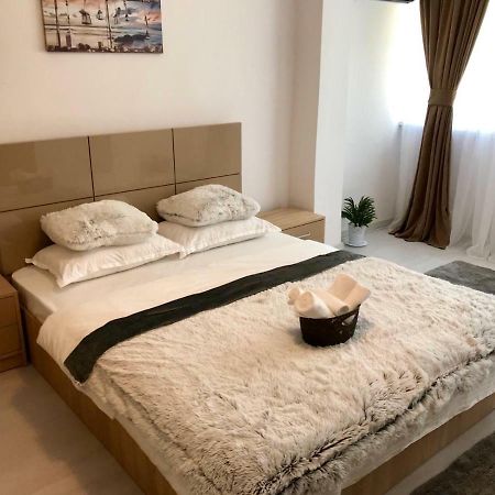 Anastasia Apartament Cu 2 Camere Orşova Eksteriør billede